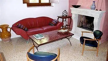 Agriturismo Alla Madonna Del Piatto Agroturismo *